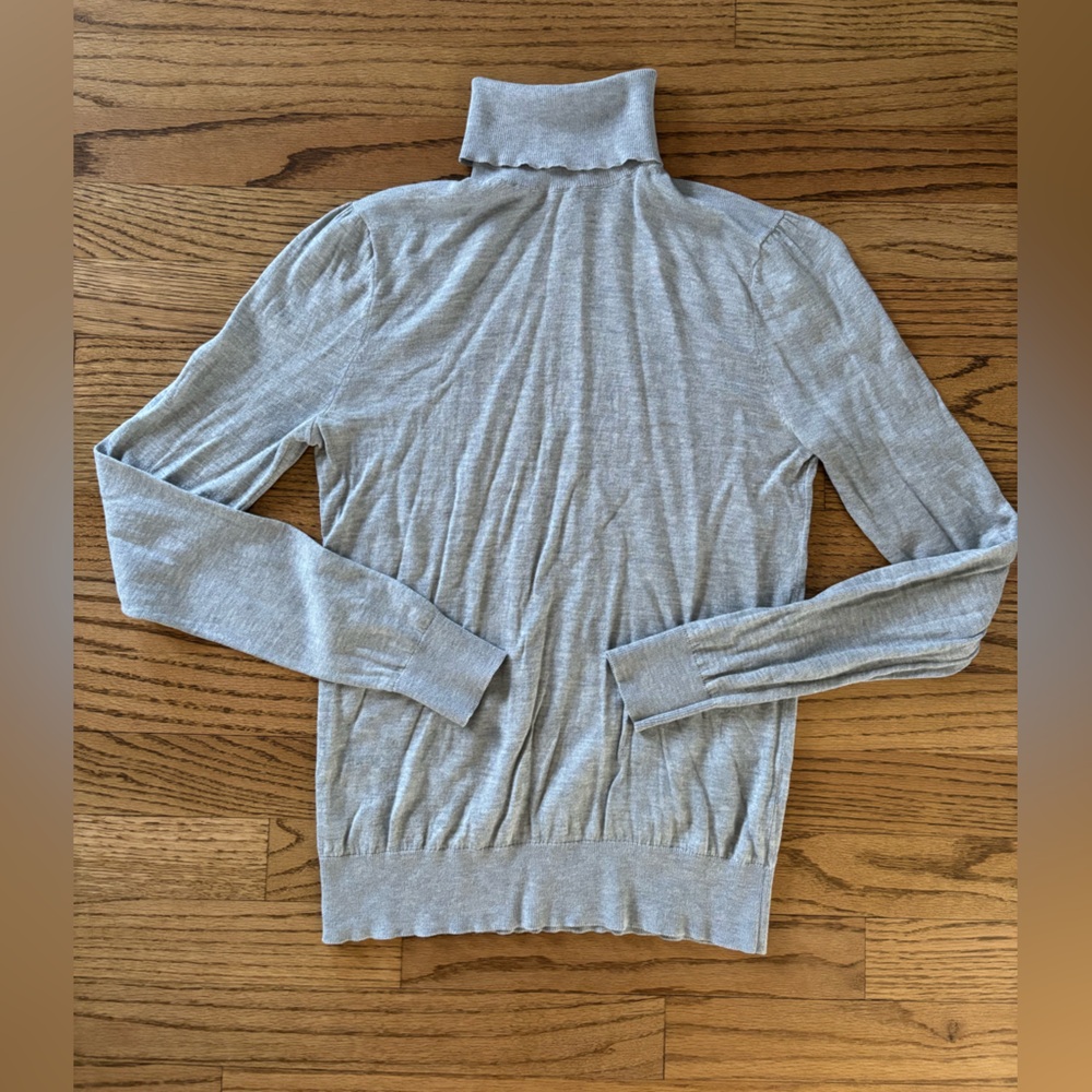 Massimo Dutti women’s turtleneck sweater